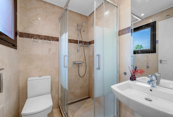 Resale - Townhouse -
San Miguel de Salinas