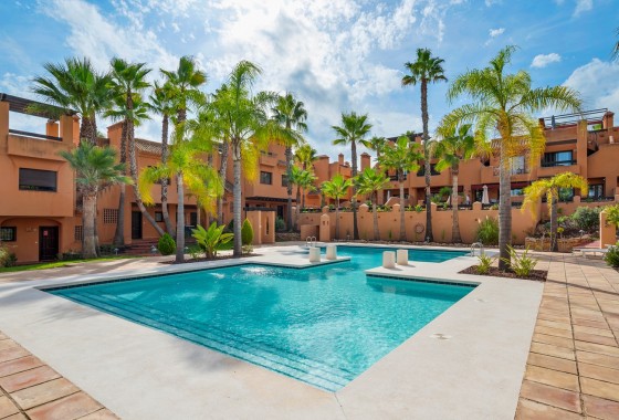 Resale - Townhouse -
San Miguel de Salinas
