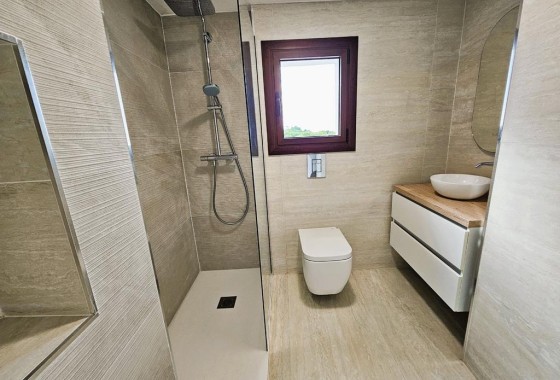 Venta - Chalet Independiente -
Jávea