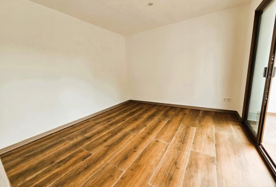 Venta - Chalet Independiente -
Jávea