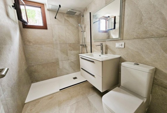 Venta - Chalet Independiente -
Jávea