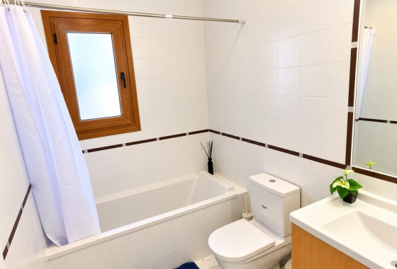 Resale - Apartment / Flat -
Algorfa - La Finca Golf Resort