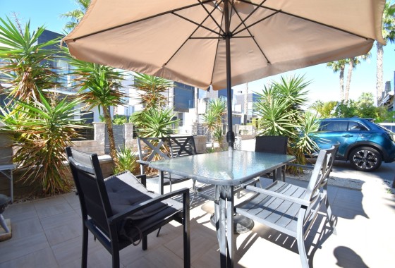 Resale - Semi Detached Villa -
Orihuela Costa - Lomas de Cabo Roig
