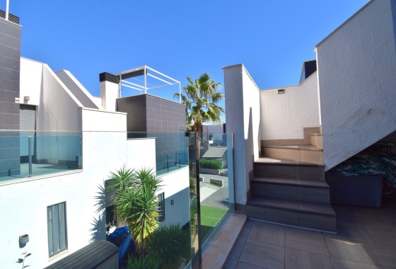 Resale - Semi Detached Villa -
Orihuela Costa - Lomas de Cabo Roig