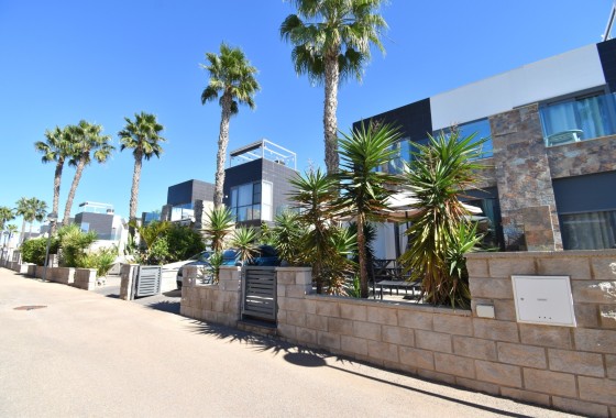 Resale - Semi Detached Villa -
Orihuela Costa - Lomas de Cabo Roig