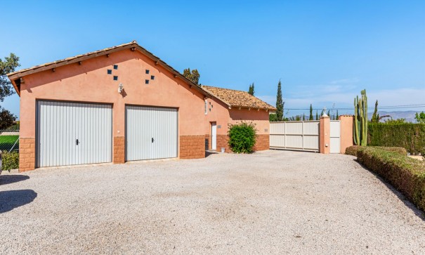 Videresalg - Finca / Country Property -
Catral
