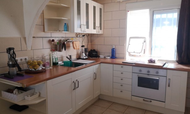 Herverkoop - Stadswoning -
Torrevieja - Torretas