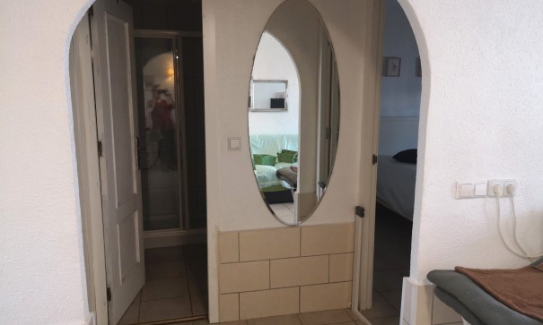 Herverkoop - Stadswoning -
Torrevieja - Torretas