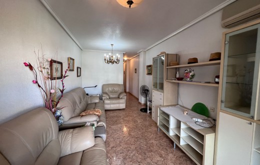 Sprzedaż - Mieszkanie w bloku -
Torrevieja - Center Torrevieja