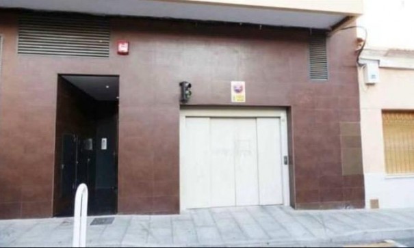 Garage - Återförsäljning - Torrevieja -
                Center