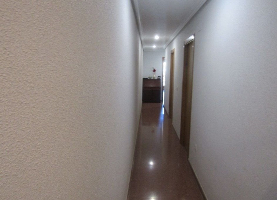 Venta - Apartamento / piso -
Almoradí