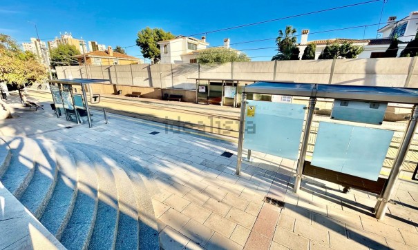 Sprzedaż - Mieszkanie w bloku -
San Juan de Alicante - SAN JUAN