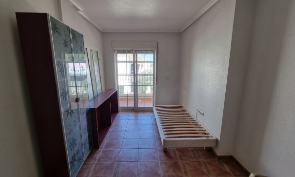Sprzedaż - Mieszkanie w bloku -
Orihuela - Redovan