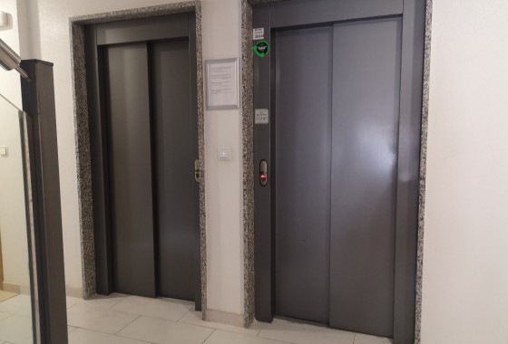 Revente - Appartement -
Los Montesinos