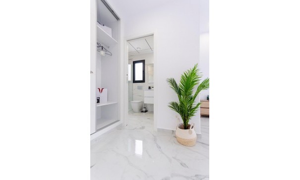 Nowa konstrukcja - Willa wolnostojąca -
Torrevieja - Torretas