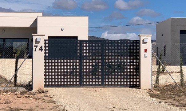 Nybyggeri - Fritliggende villa -
Pinoso - Camino Del Prado