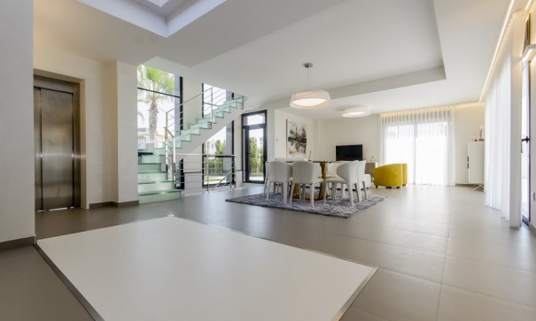 Nybyggd - Fristående villa -
Orihuela Costa - Campoamor