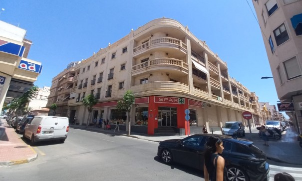 Appartement / flat - Herverkoop - Torrevieja -
                Torrevieja