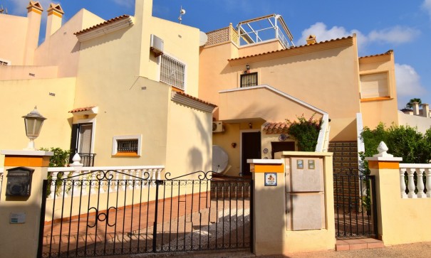 Venta - Apartamento / piso -
Orihuela Costa - Playa Flamenca