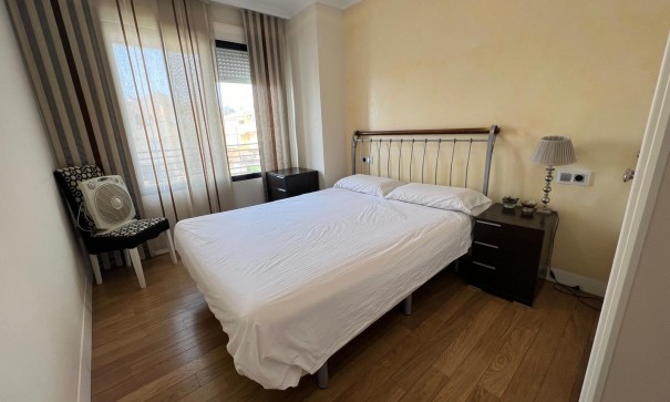 Sale - Apartment Flat -
Torrevieja - Mar azul