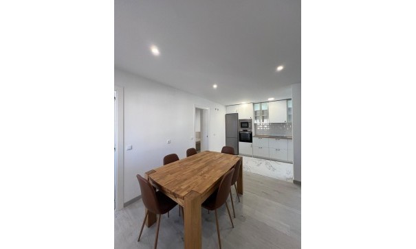 Sale - Semi Detached Villa -
Torrevieja - Torreblanca