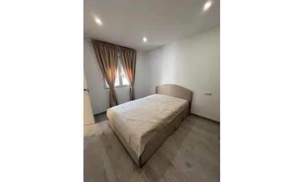 Sale - Semi Detached Villa -
Torrevieja - Torreblanca