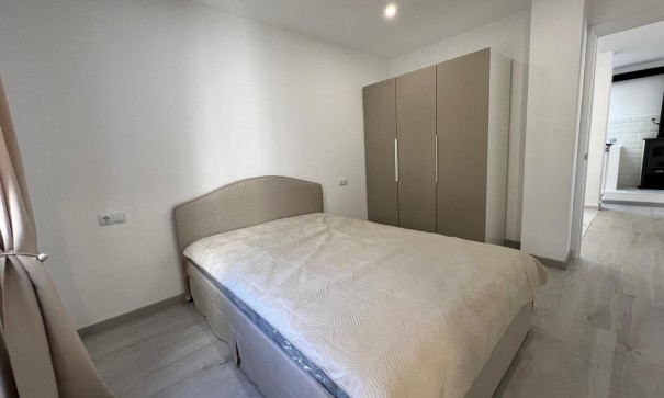 Sale - Semi Detached Villa -
Torrevieja - Torreblanca