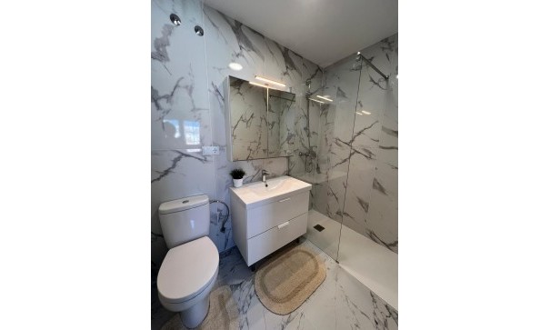 Sale - Semi Detached Villa -
Torrevieja - Torreblanca