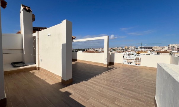 Sale - Semi Detached Villa -
Torrevieja - Torreblanca