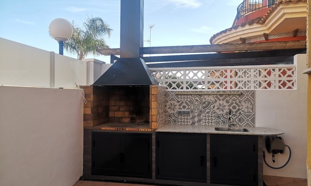 Sprzedaż - Willa wolnostojąca -
Los Montesinos - La Herrada