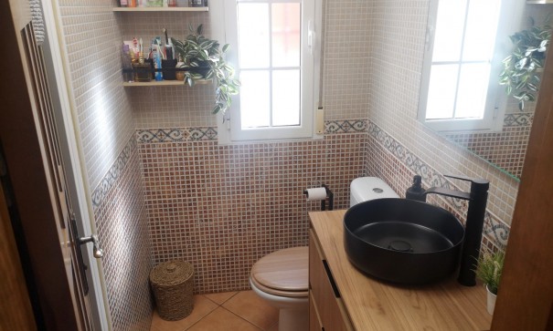 Sprzedaż - Willa wolnostojąca -
Los Montesinos - La Herrada