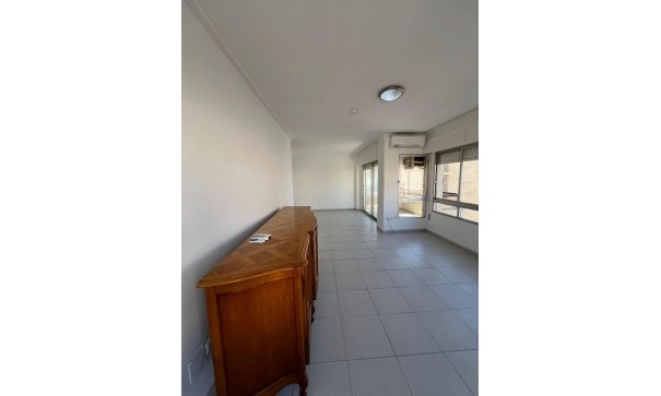 Sale - Apartment Flat -
Torrevieja - Centro - Muelle Pesquero