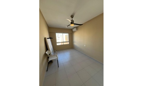 Sale - Apartment Flat -
Torrevieja - Centro - Muelle Pesquero