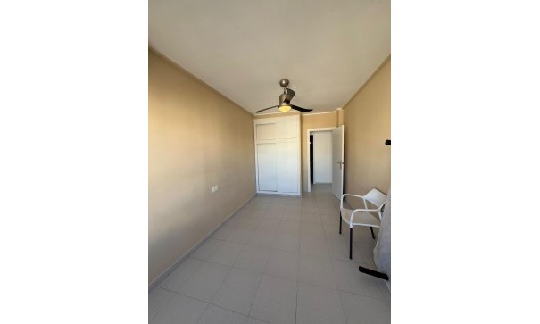 Sale - Apartment Flat -
Torrevieja - Centro - Muelle Pesquero