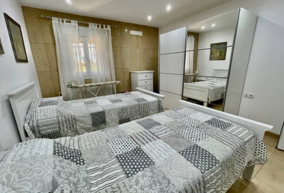 Revente - Villa Individuelle -
Guardamar del Segura