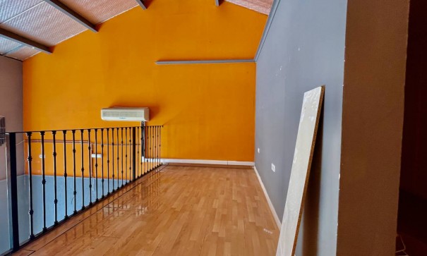 Herverkoop - Commercieel -
Algorfa - La Finca Resort