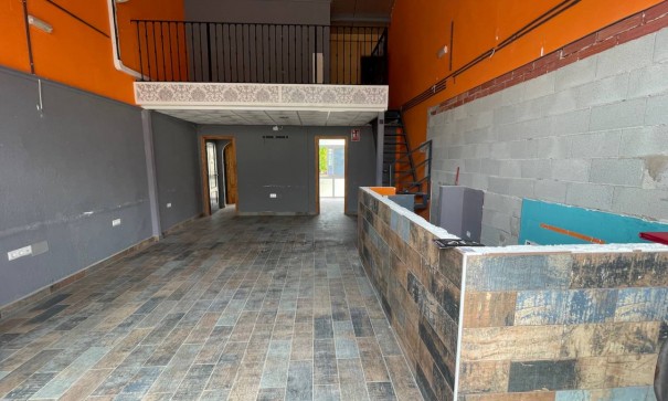 Herverkoop - Commercieel -
Algorfa - La Finca Resort