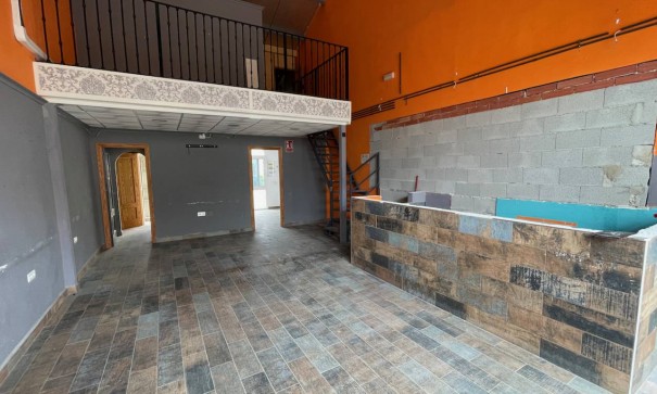 Herverkoop - Commercieel -
Algorfa - La Finca Resort