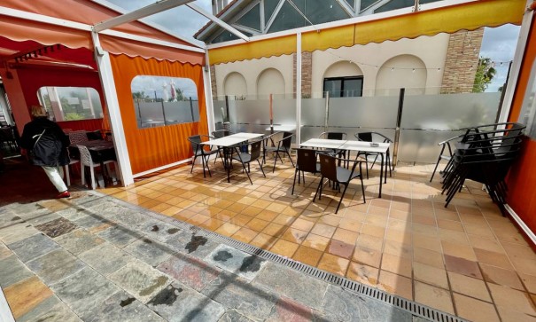 Herverkoop - Commercieel -
Algorfa - La Finca Resort