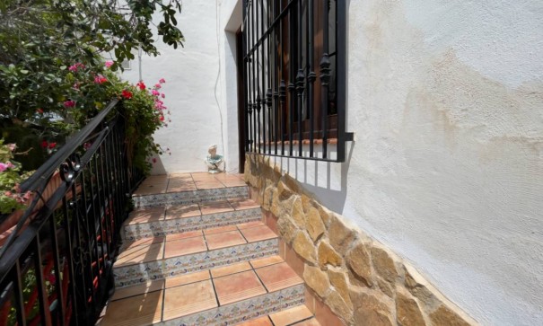 Sale - Finca Country Property -
Orihuela