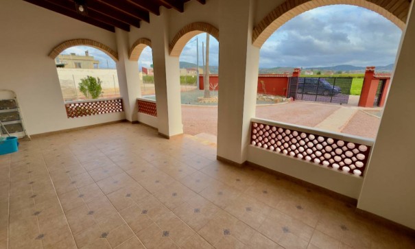 Venta - Chalet Independiente -
Orihuela