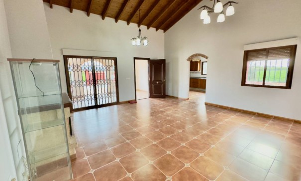 Venta - Chalet Independiente -
Orihuela