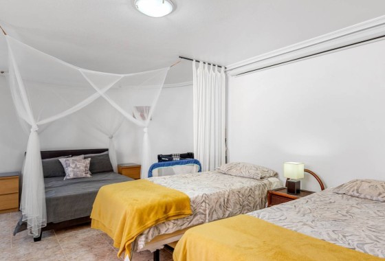 Revente - Villa Individuelle -
Benijofar