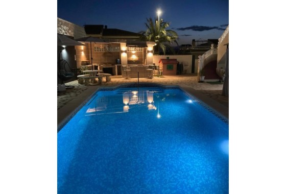 Revente - Villa Individuelle -
Benijofar