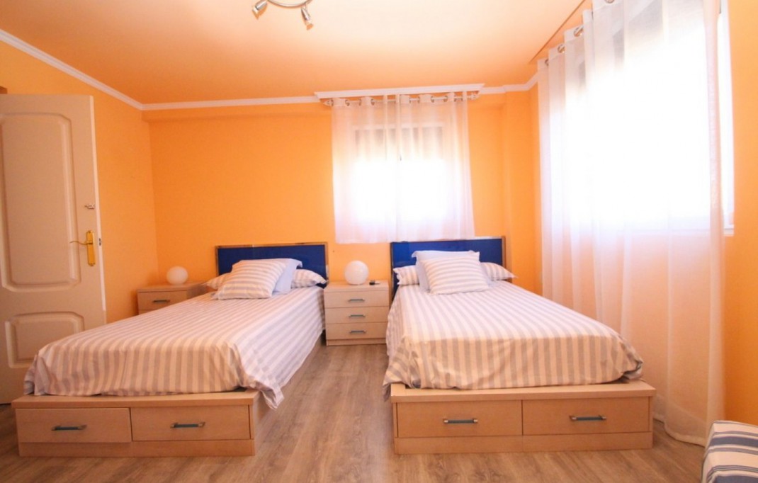 Revente - Villa -
Orihuela Costa - Cabo Roig