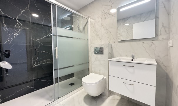 Återförsäljning - Lägenhet lägenhet -
Torrevieja