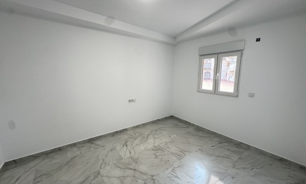 Återförsäljning - Lägenhet lägenhet -
Torrevieja