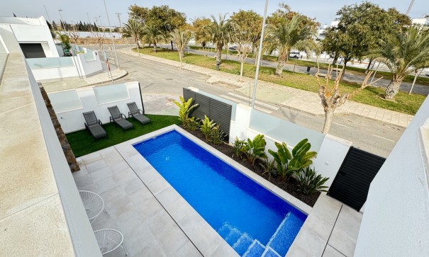 Resale - Freistehende Villa -
Pilar de la Horadada