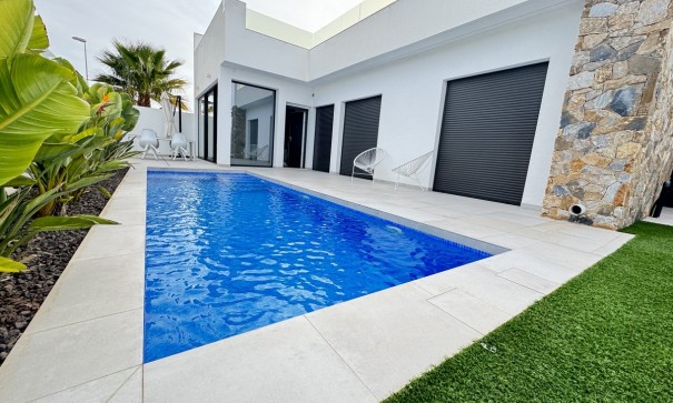 Resale - Freistehende Villa -
Pilar de la Horadada