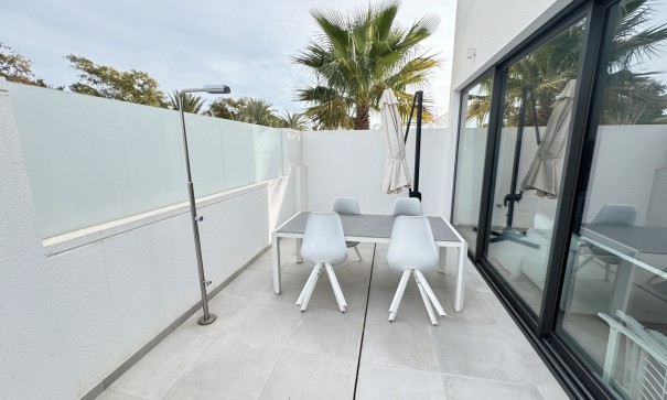 Resale - Freistehende Villa -
Pilar de la Horadada